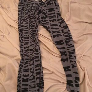 Nike leggings